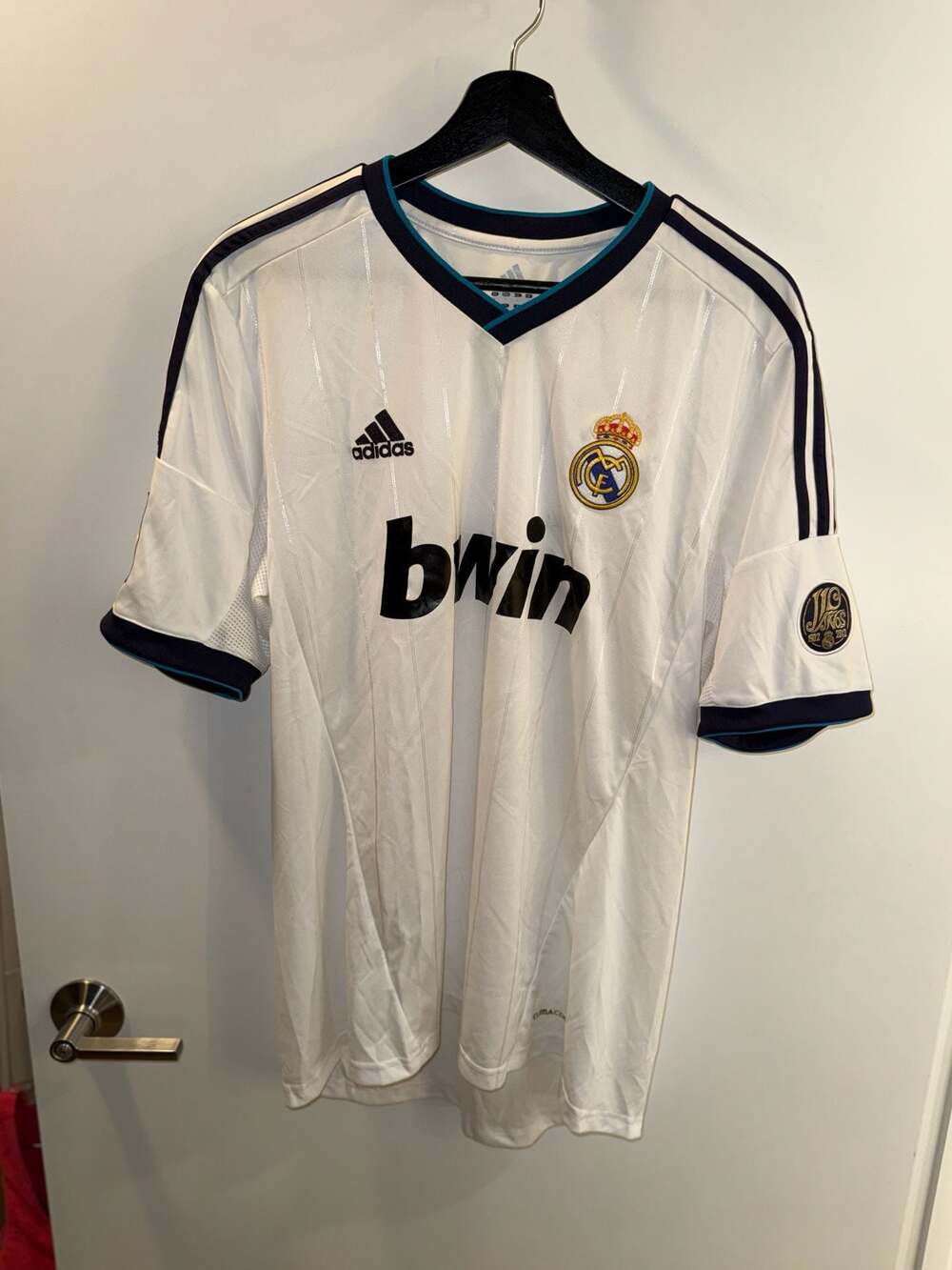 Adidas Real Madrid 2011-2012 Home Soccer Jersey Size L